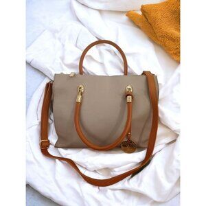 Valentina Tradizone Italiana Beige Pebbled Leather Crossbody Shoulder Bag